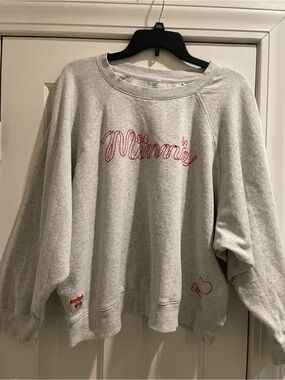 Old Navy X Disney SoComfy oversized Minnie embroidered sweatshirt. XXL. Gray.